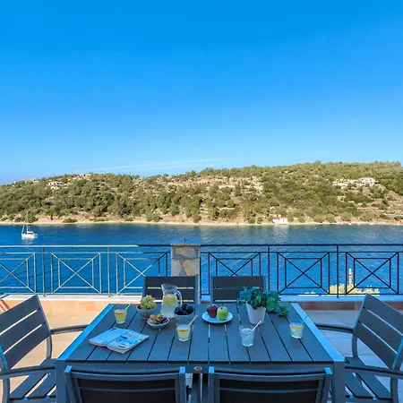 Constantina Villa *