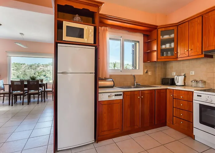 Constantina Meganisi Villa Katomerion